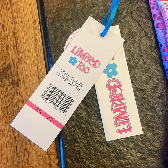 Swimsuit - Picture 3 of 3